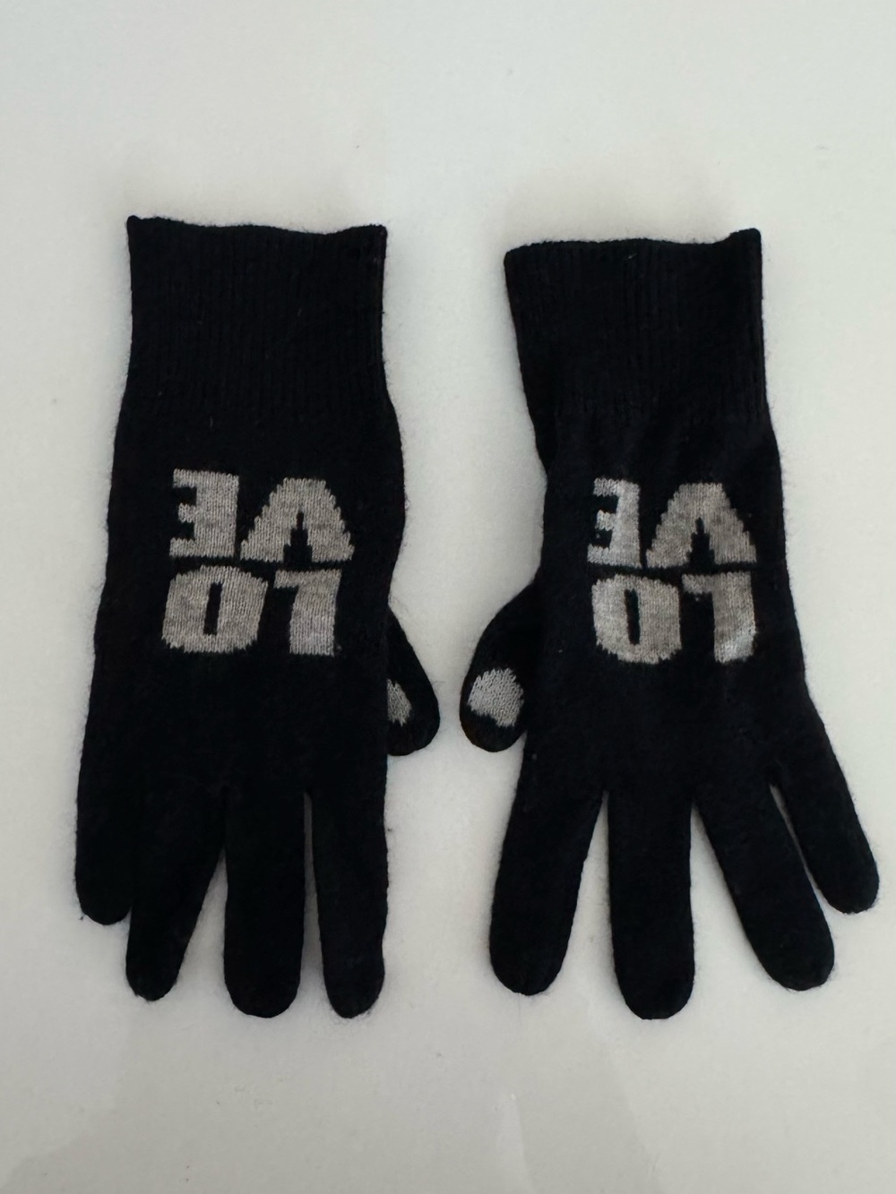 Wool Cashmere Blend black knit gloves and  grey "LOVE" letter motif size 2-6